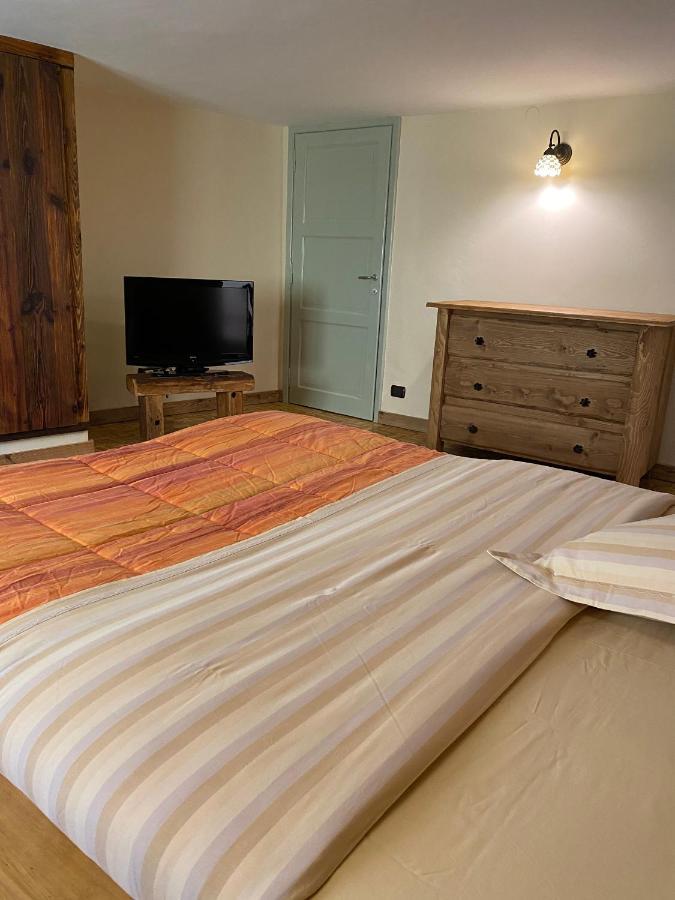 Profumo Di Legno Lejlighed Aosta Eksteriør billede